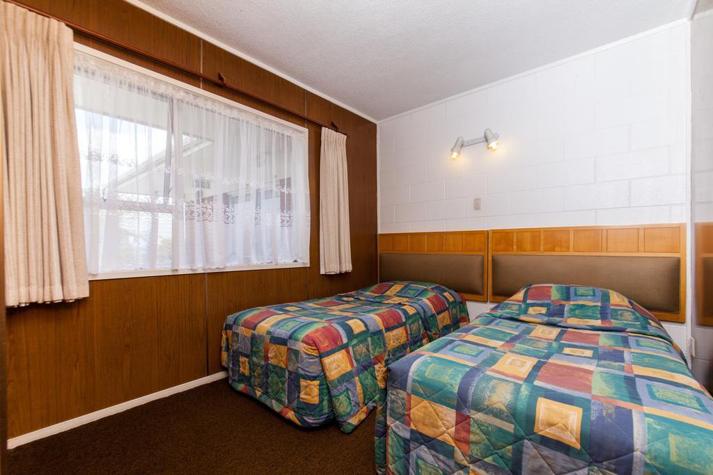 Sunset Lodge Motel Taupaki Bilik gambar